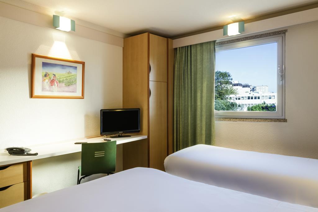 ibis Charleroi Centre Gare Otel Dış mekan fotoğraf