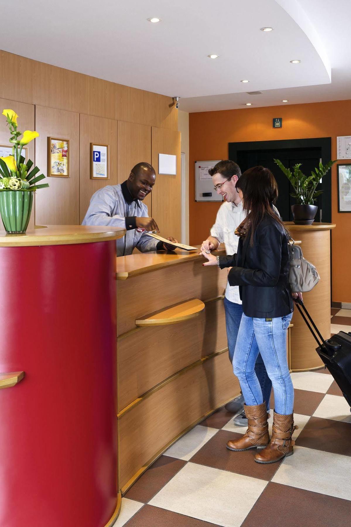 ibis Charleroi Centre Gare Otel Dış mekan fotoğraf